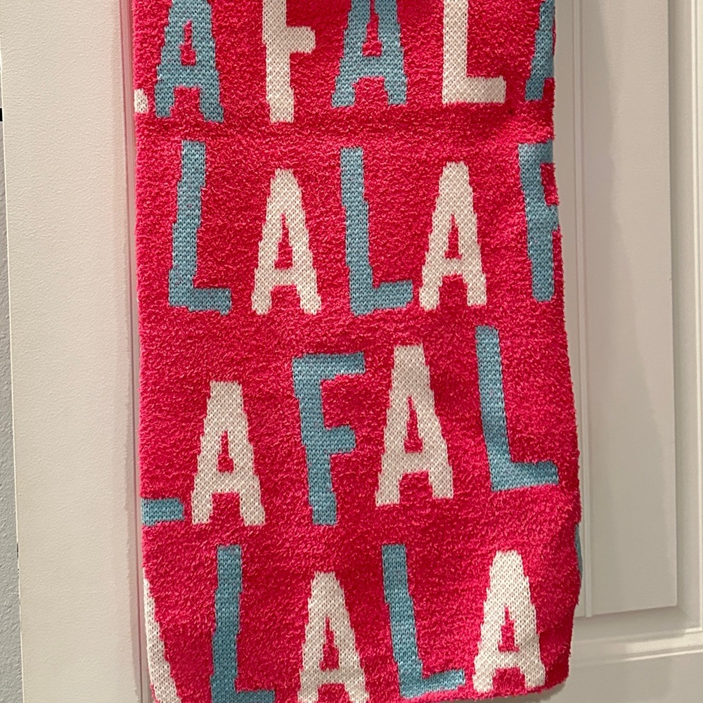 🩷The Cozy Cottage Christmas Fa la la la la
💙Oversized 🩵TikTok Viral blanket
